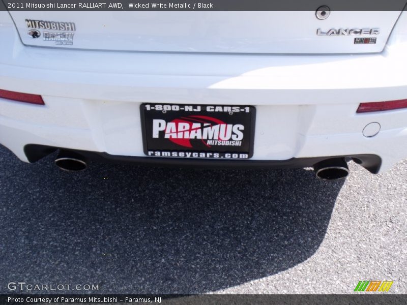 Wicked White Metallic / Black 2011 Mitsubishi Lancer RALLIART AWD