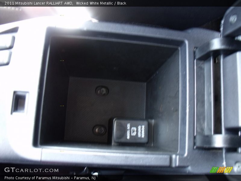 Wicked White Metallic / Black 2011 Mitsubishi Lancer RALLIART AWD