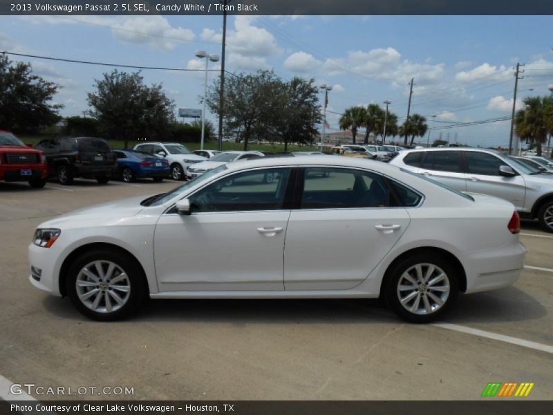 Candy White / Titan Black 2013 Volkswagen Passat 2.5L SEL