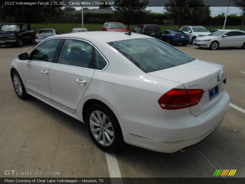 Candy White / Titan Black 2013 Volkswagen Passat 2.5L SEL