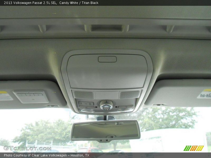 Candy White / Titan Black 2013 Volkswagen Passat 2.5L SEL