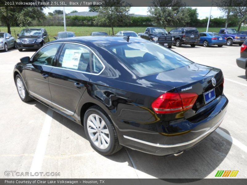 Black / Titan Black 2013 Volkswagen Passat 2.5L SEL