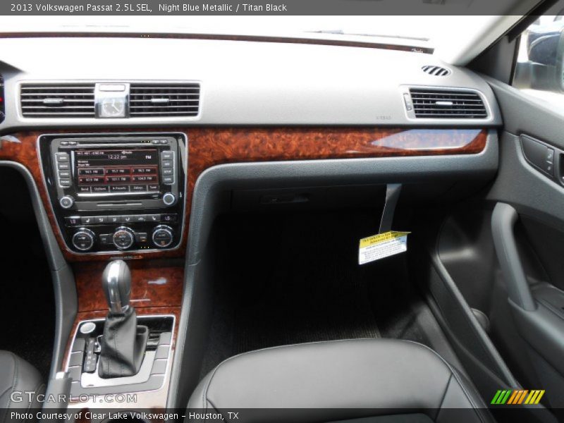 Night Blue Metallic / Titan Black 2013 Volkswagen Passat 2.5L SEL