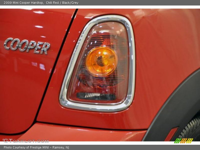 Chili Red / Black/Grey 2009 Mini Cooper Hardtop