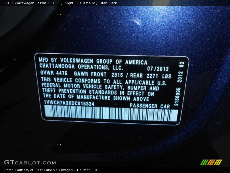 Night Blue Metallic / Titan Black 2013 Volkswagen Passat 2.5L SEL