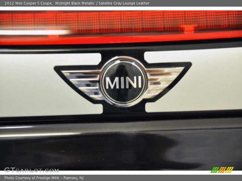 Midnight Black Metallic / Satellite Gray Lounge Leather 2012 Mini Cooper S Coupe