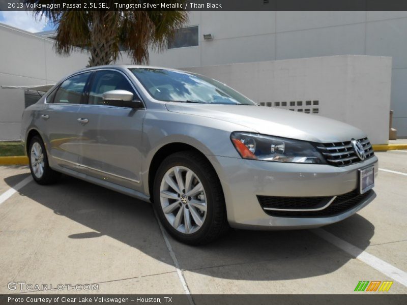 Tungsten Silver Metallic / Titan Black 2013 Volkswagen Passat 2.5L SEL