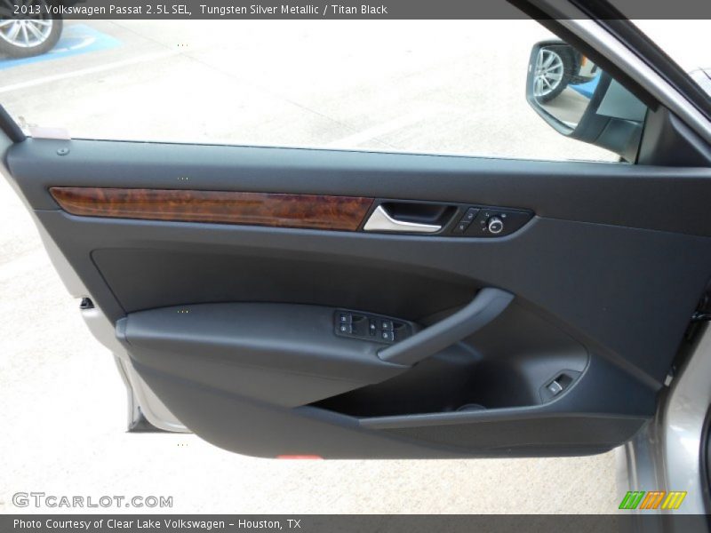 Door Panel of 2013 Passat 2.5L SEL
