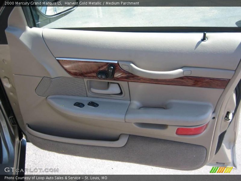 Harvest Gold Metallic / Medium Parchment 2000 Mercury Grand Marquis LS