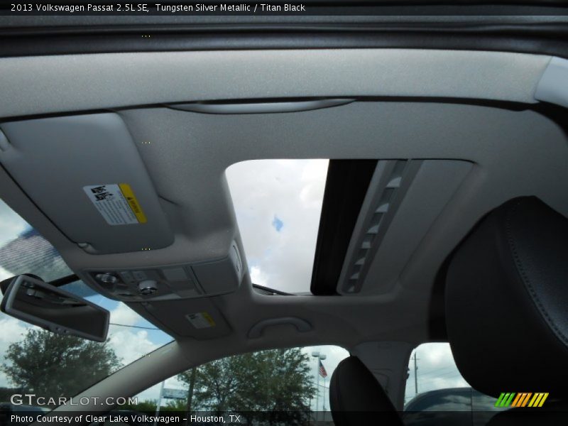 Tungsten Silver Metallic / Titan Black 2013 Volkswagen Passat 2.5L SE