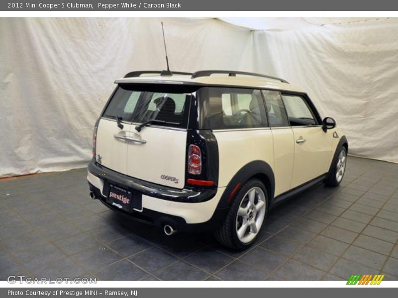 Pepper White / Carbon Black 2012 Mini Cooper S Clubman