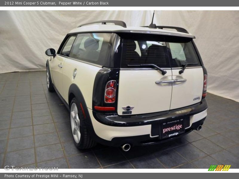 Pepper White / Carbon Black 2012 Mini Cooper S Clubman