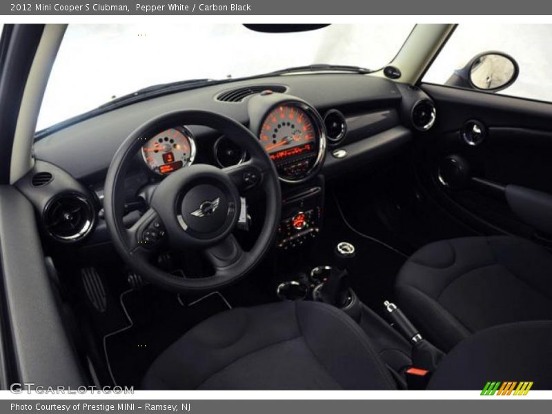 Pepper White / Carbon Black 2012 Mini Cooper S Clubman