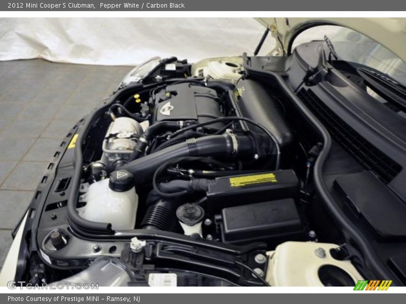 Pepper White / Carbon Black 2012 Mini Cooper S Clubman