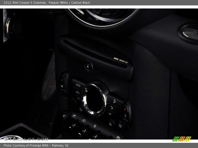 Pepper White / Carbon Black 2012 Mini Cooper S Clubman