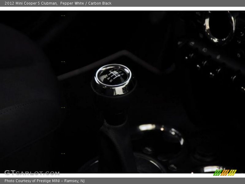 Pepper White / Carbon Black 2012 Mini Cooper S Clubman