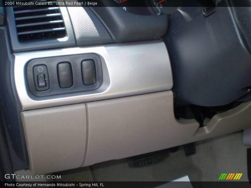Ultra Red Pearl / Beige 2006 Mitsubishi Galant ES