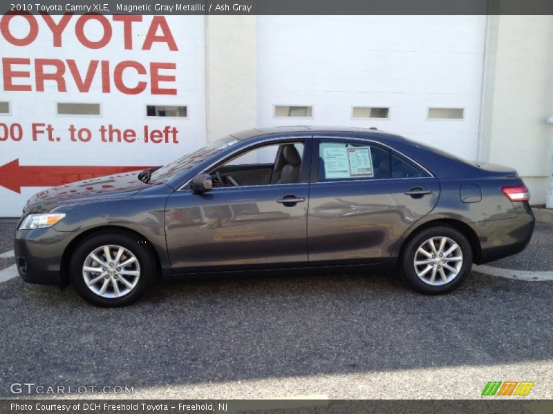Magnetic Gray Metallic / Ash Gray 2010 Toyota Camry XLE