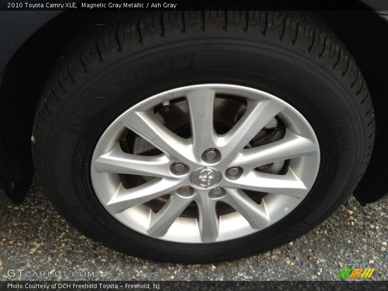 Magnetic Gray Metallic / Ash Gray 2010 Toyota Camry XLE