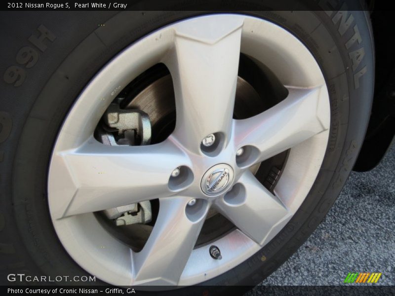 Pearl White / Gray 2012 Nissan Rogue S
