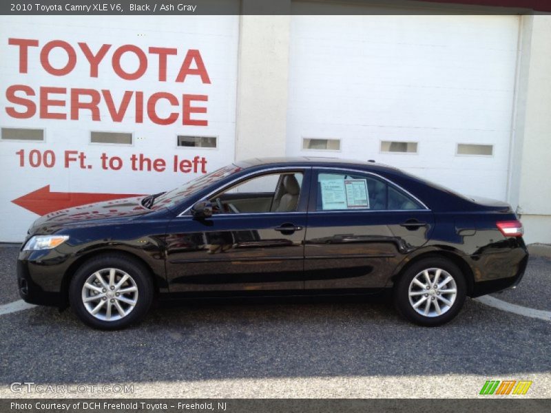 Black / Ash Gray 2010 Toyota Camry XLE V6