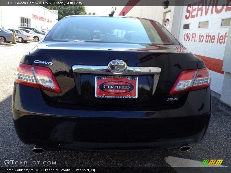 Black / Ash Gray 2010 Toyota Camry XLE V6