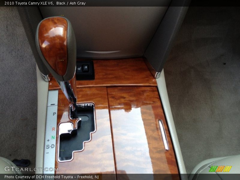 Black / Ash Gray 2010 Toyota Camry XLE V6