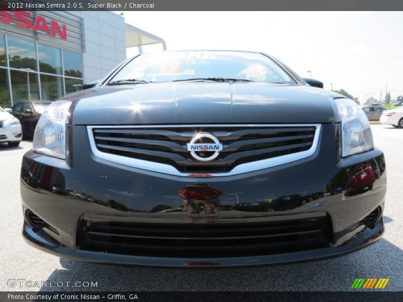 Super Black / Charcoal 2012 Nissan Sentra 2.0 S