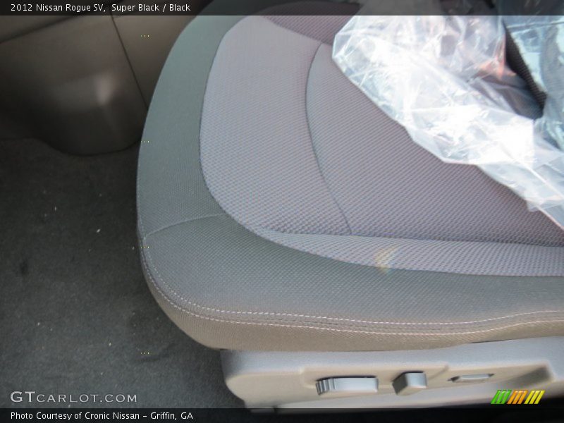 Super Black / Black 2012 Nissan Rogue SV