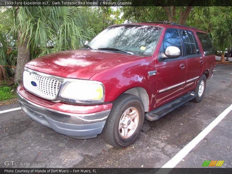 Dark Toreador Red Metallic / Medium Graphite 1999 Ford Expedition XLT
