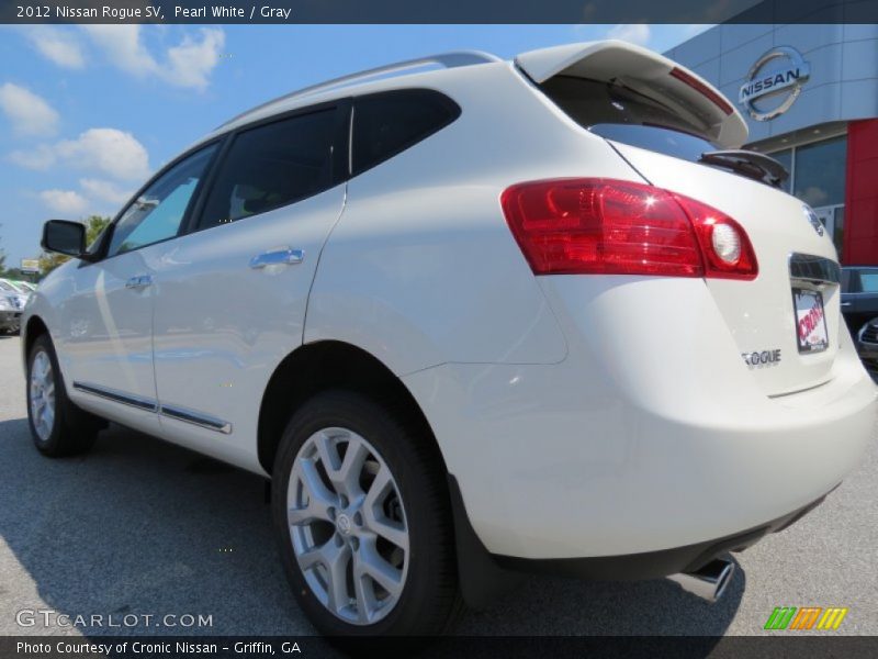 Pearl White / Gray 2012 Nissan Rogue SV