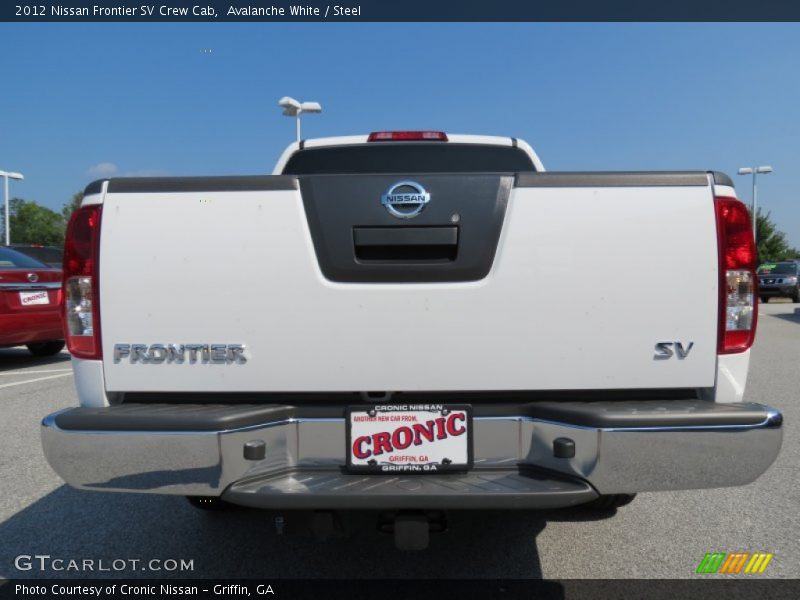 Avalanche White / Steel 2012 Nissan Frontier SV Crew Cab