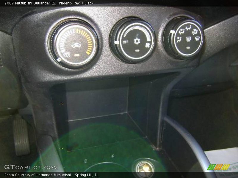Phoenix Red / Black 2007 Mitsubishi Outlander ES