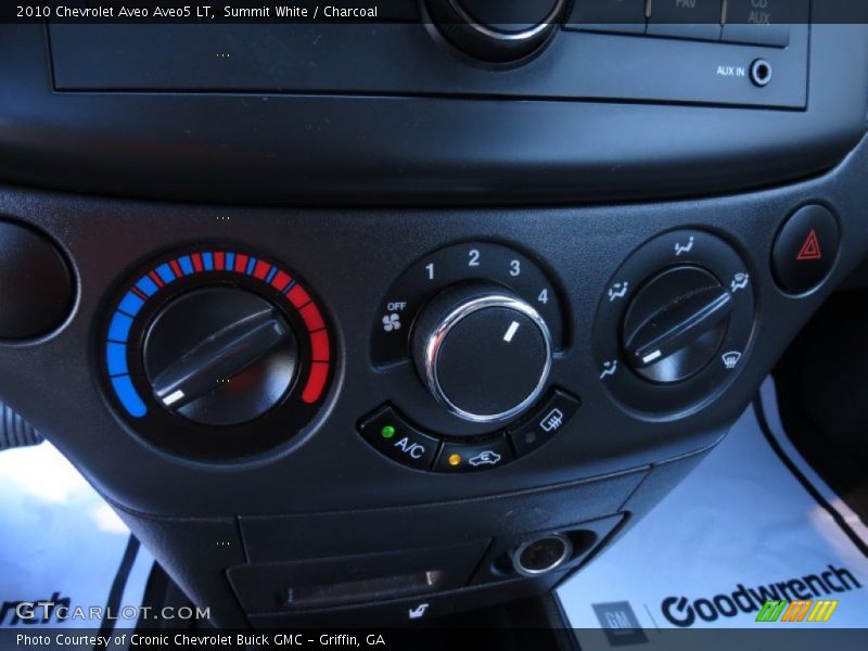 Summit White / Charcoal 2010 Chevrolet Aveo Aveo5 LT