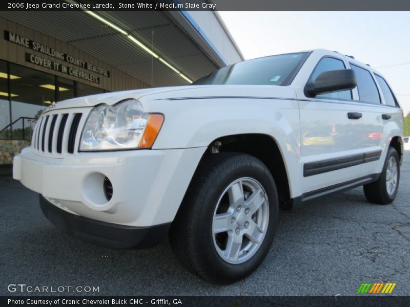 Stone White / Medium Slate Gray 2006 Jeep Grand Cherokee Laredo