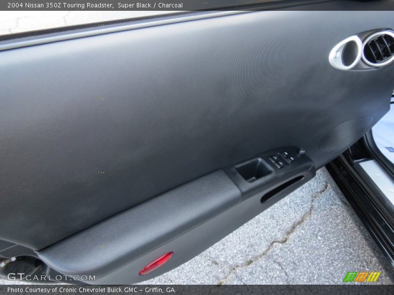 Super Black / Charcoal 2004 Nissan 350Z Touring Roadster