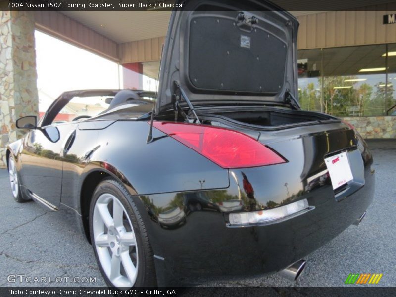 Super Black / Charcoal 2004 Nissan 350Z Touring Roadster