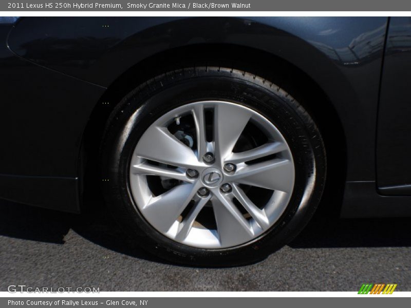  2011 HS 250h Hybrid Premium Wheel