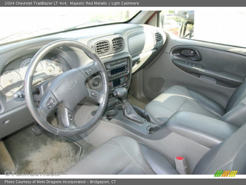 Majestic Red Metallic / Light Cashmere 2004 Chevrolet TrailBlazer LT 4x4