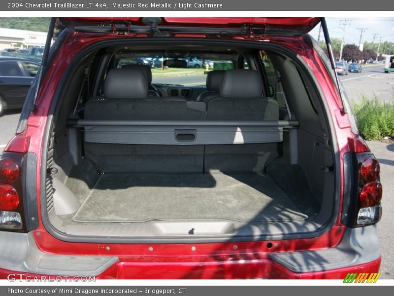 Majestic Red Metallic / Light Cashmere 2004 Chevrolet TrailBlazer LT 4x4