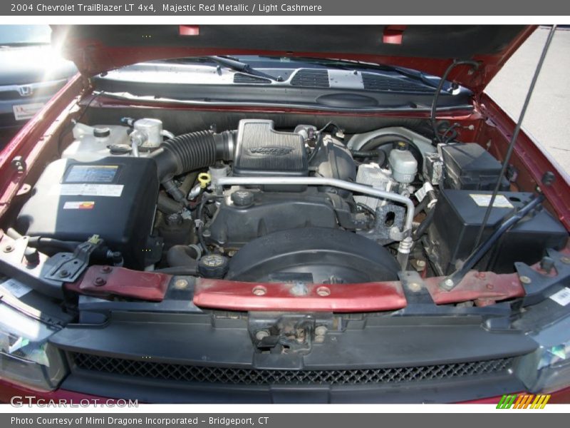 Majestic Red Metallic / Light Cashmere 2004 Chevrolet TrailBlazer LT 4x4