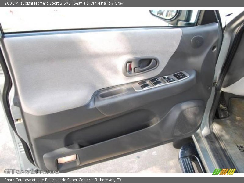 Seattle Silver Metallic / Gray 2001 Mitsubishi Montero Sport 3.5XS