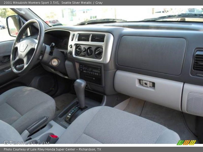Seattle Silver Metallic / Gray 2001 Mitsubishi Montero Sport 3.5XS