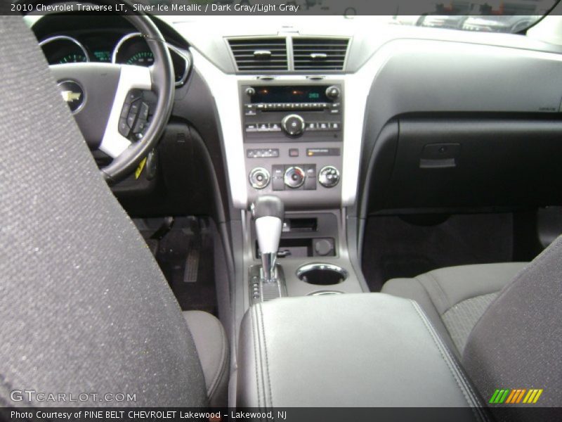 Silver Ice Metallic / Dark Gray/Light Gray 2010 Chevrolet Traverse LT