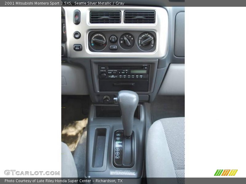Seattle Silver Metallic / Gray 2001 Mitsubishi Montero Sport 3.5XS
