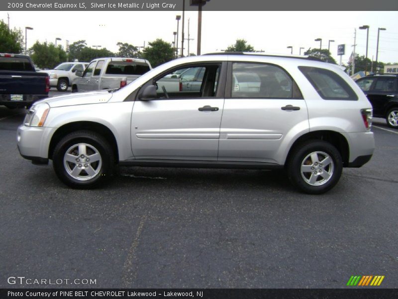 Silver Ice Metallic / Light Gray 2009 Chevrolet Equinox LS