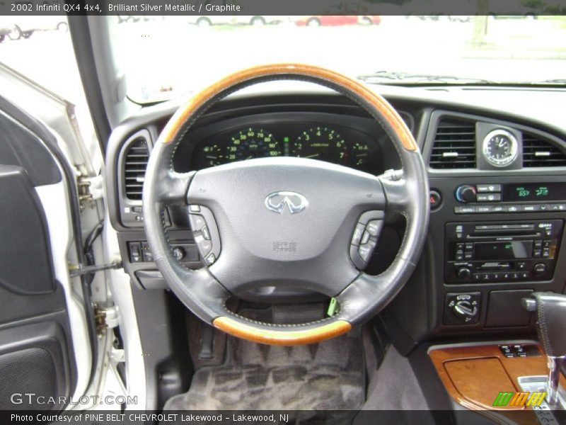 Brilliant Silver Metallic / Graphite 2002 Infiniti QX4 4x4