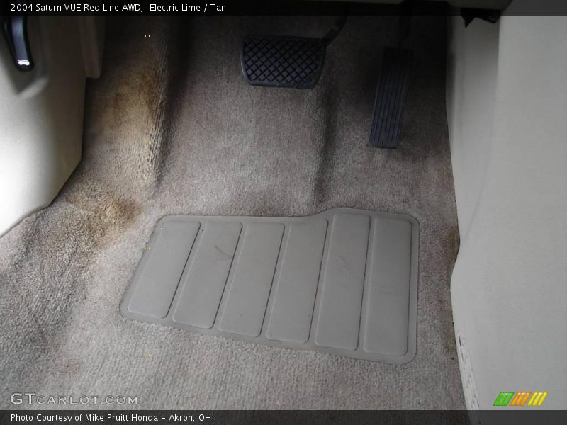 Electric Lime / Tan 2004 Saturn VUE Red Line AWD