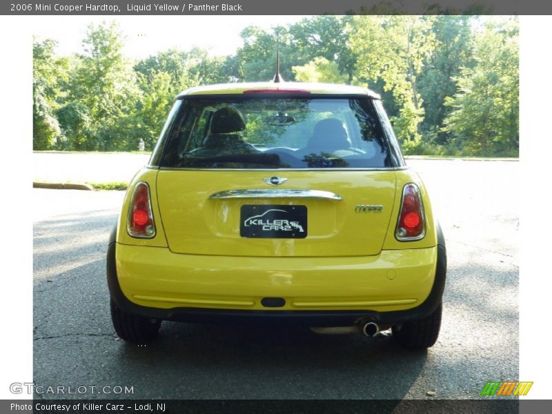 Liquid Yellow / Panther Black 2006 Mini Cooper Hardtop