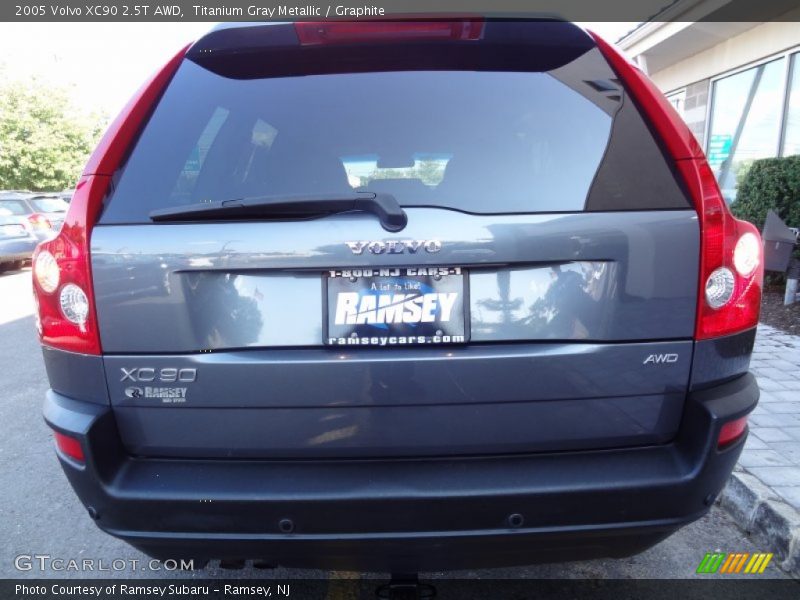 Titanium Gray Metallic / Graphite 2005 Volvo XC90 2.5T AWD